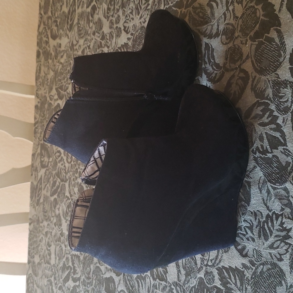 Black ultra suede shoe boots